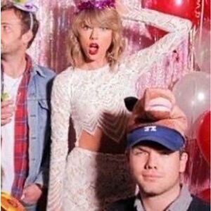 Taylor swift wore this 😍 - Lace crop top skirt set - For Love and Lem…